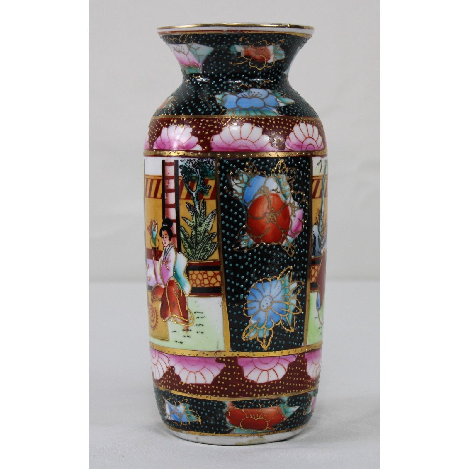 Satsuma Style Vase with Matching Geishas Scenes and Heavy Moriage