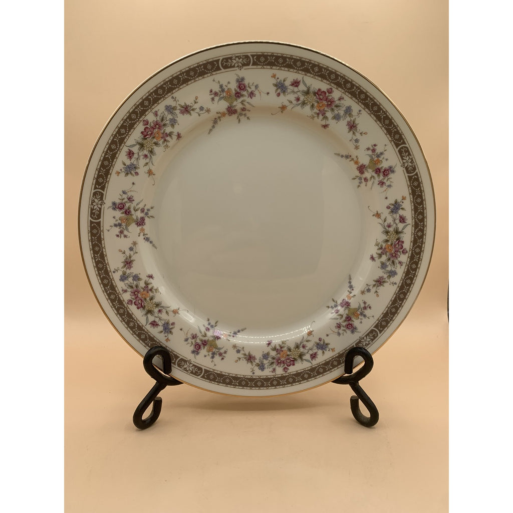 5-Piece Place Setting Mikasa Grande Ivory L5503 Marquette ‒ 12 Settings Availabl