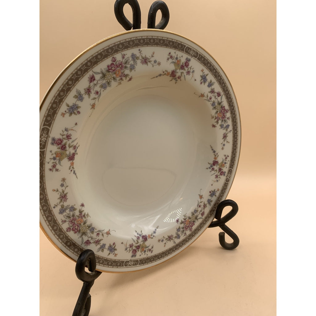 5-Piece Place Setting Mikasa Grande Ivory L5503 Marquette ‒ 12 Settings Availabl