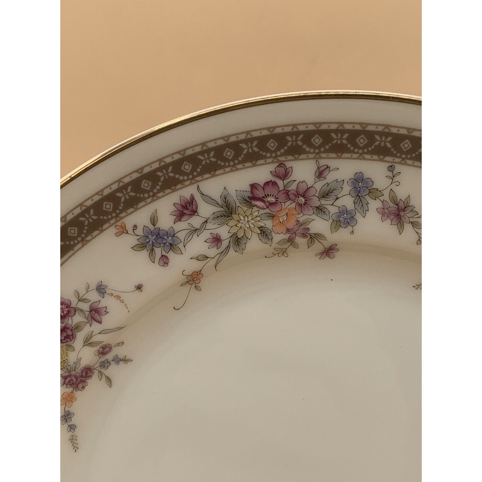 5-Piece Place Setting Mikasa Grande Ivory L5503 Marquette ‒ 12 Settings Availabl