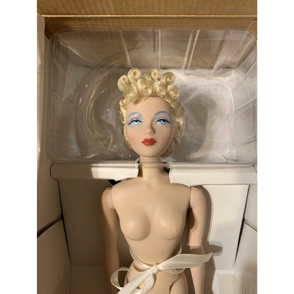 Ashton Drake 1998 Gene Collection Doll in Rare "Smart Set" Dress with Stand