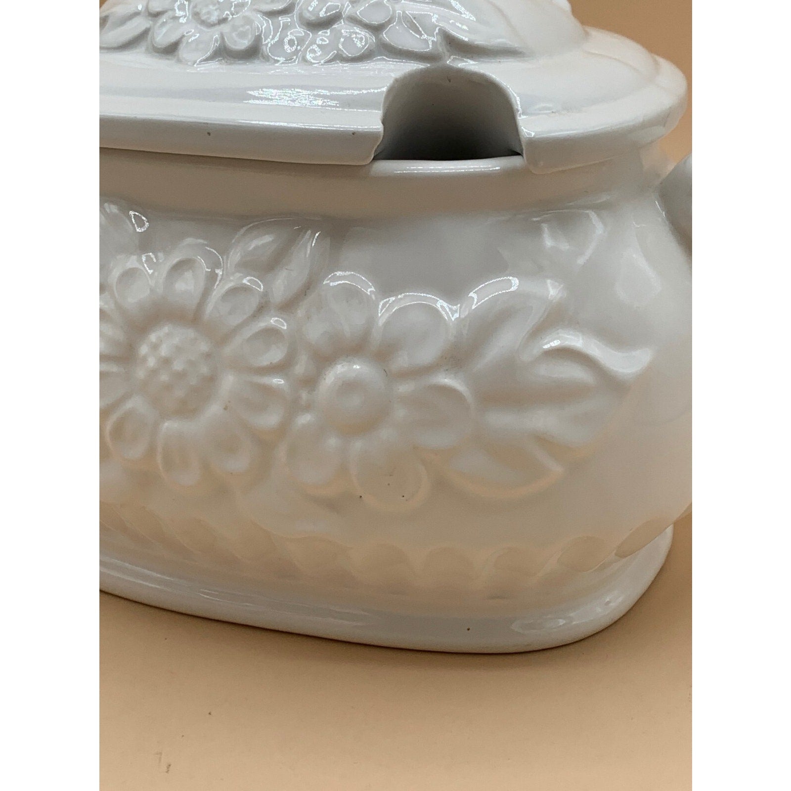 Vintage Himark Kitchen Gourmet Ceramic Gravy Boat with Lid
