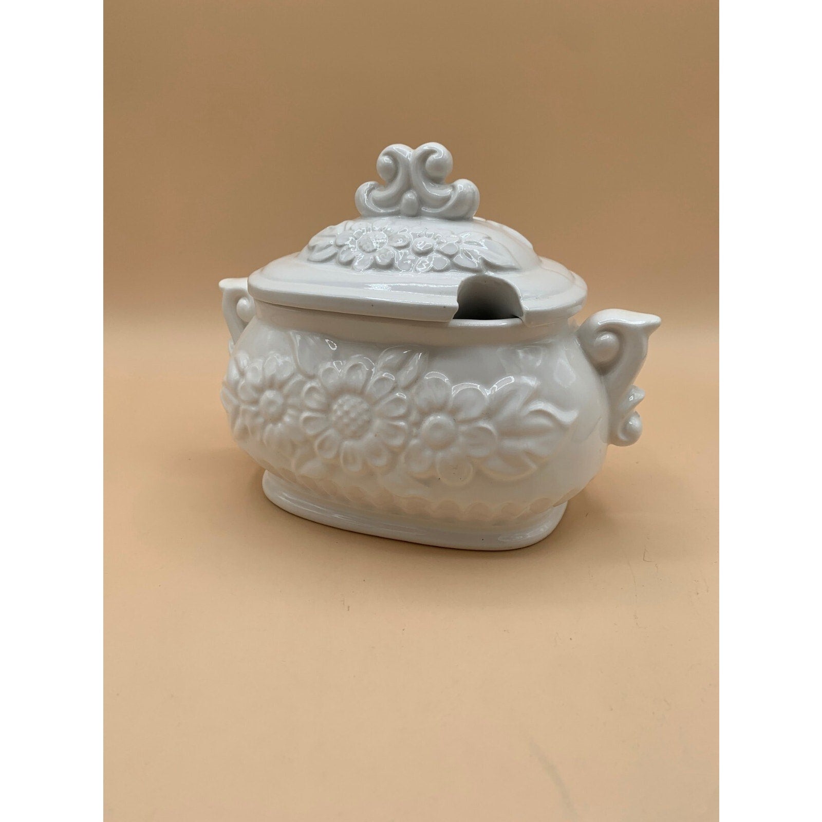 Vintage Himark Kitchen Gourmet Ceramic Gravy Boat with Lid