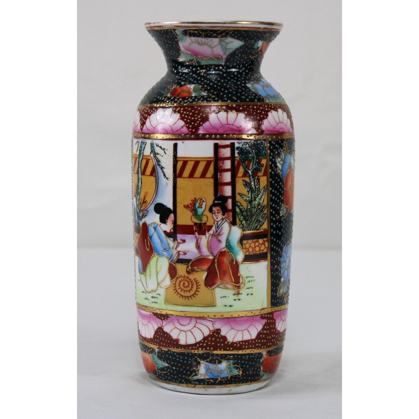 Satsuma Style Vase with Matching Geishas Scenes and Heavy Moriage