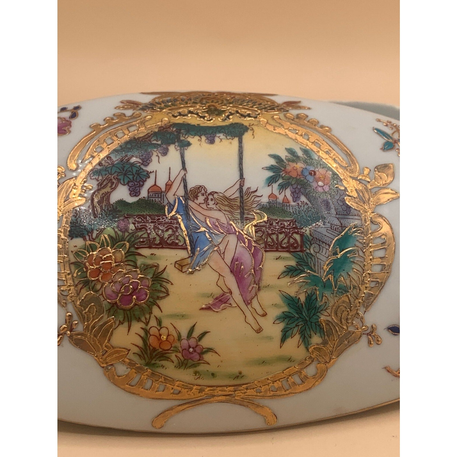 Vintage Oval Fine Porcelain Hand Painted Trinket Box Heavy Gold Trim Two Lovers