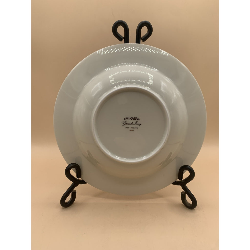 5-Piece Place Setting Mikasa Grande Ivory L5503 Marquette ‒ 12 Settings Availabl
