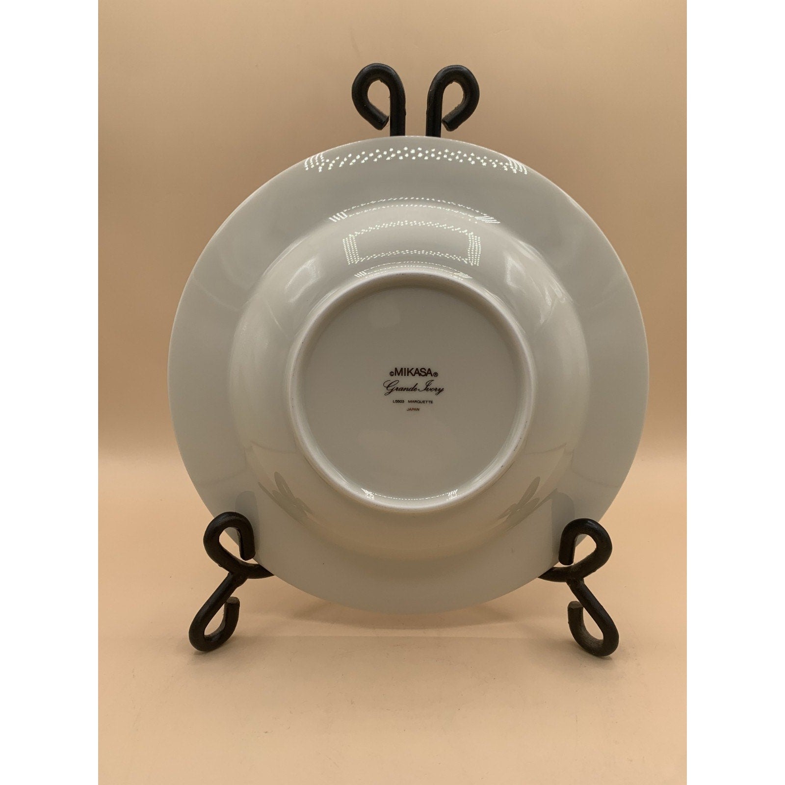 5-Piece Place Setting Mikasa Grande Ivory L5503 Marquette ‒ 12 Settings Availabl